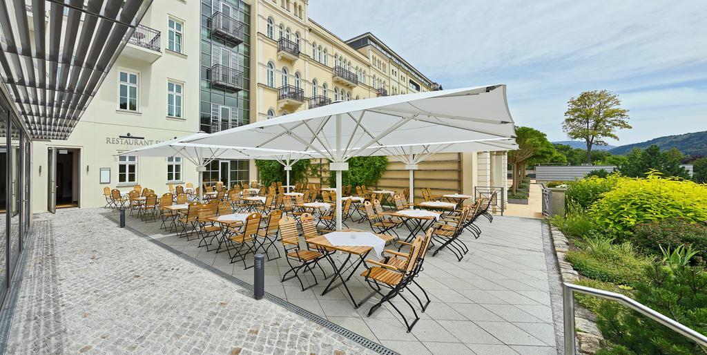 Hotel Elbresidenz An Der Therme Bad Schandau Exterior photo A patio umbrella